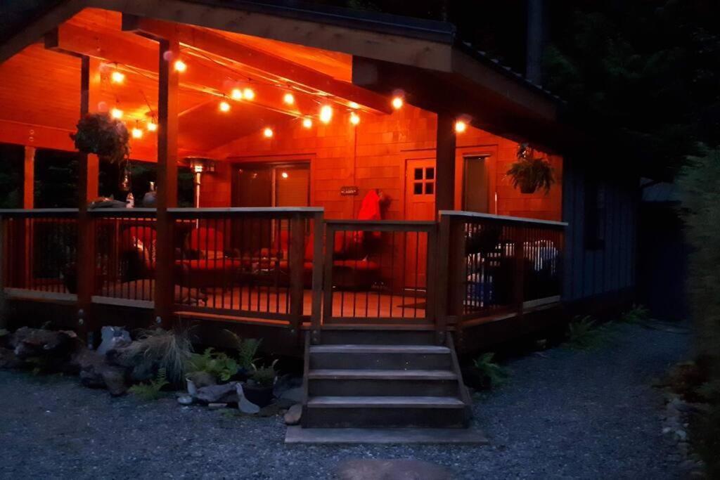 Cozy Corner Cottage ポート・レンフルー エクステリア 写真